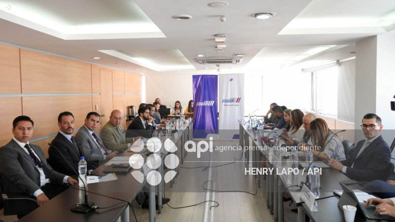 REUNION FIJACION SALARIO BASICO