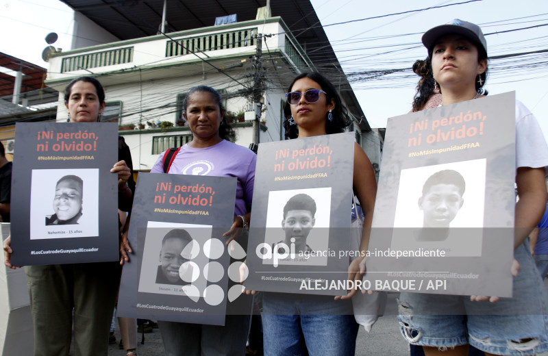 GYE-LOS 4 DE LAS MALVINAS