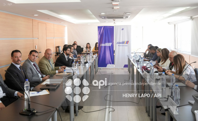 REUNION FIJACION SALARIO BASICO