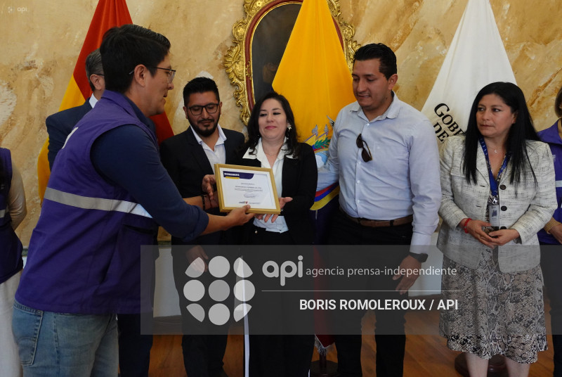 CUENCA-RECONOCIMIENTO A 15 EMPRESAS-ARCSA