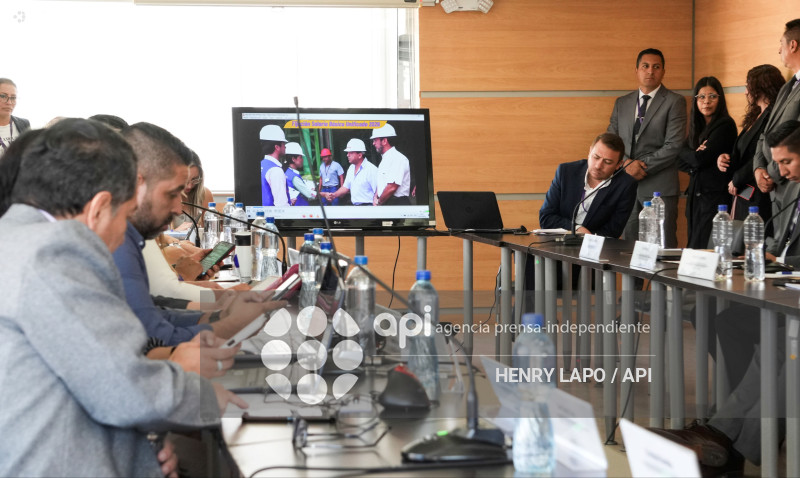 REUNION FIJACION SALARIO BASICO