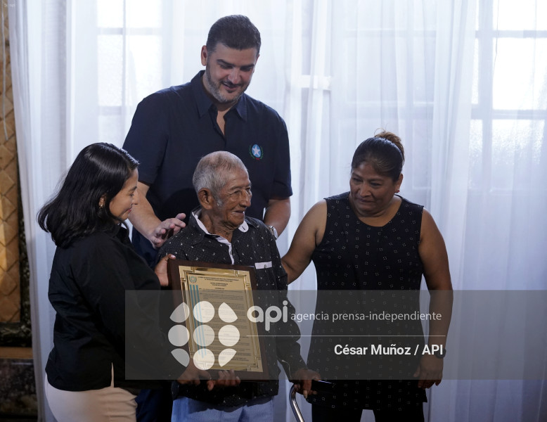 GYE-CARLOS LINDAO RECONOCIMIENTO