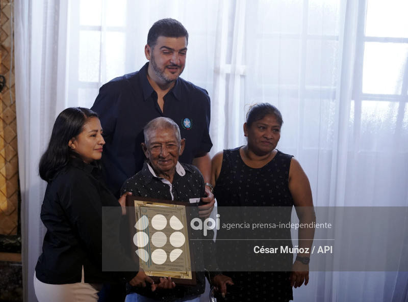 GYE-CARLOS LINDAO RECONOCIMIENTO