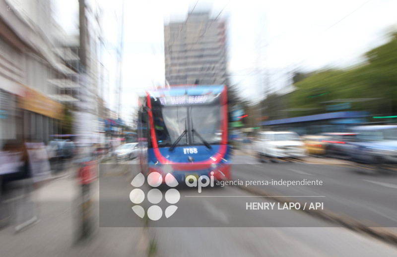 TROLEBÚS ELÉCTRICOS QUITO