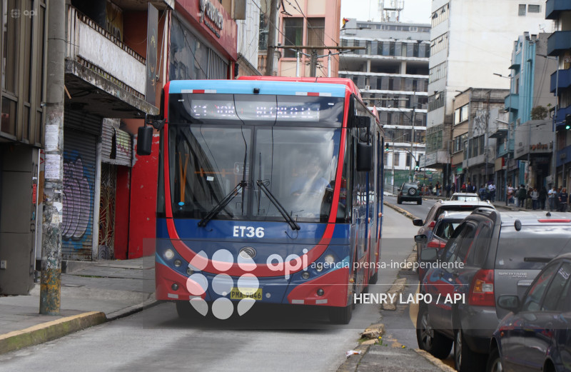 TROLEBÚS ELÉCTRICOS QUITO
