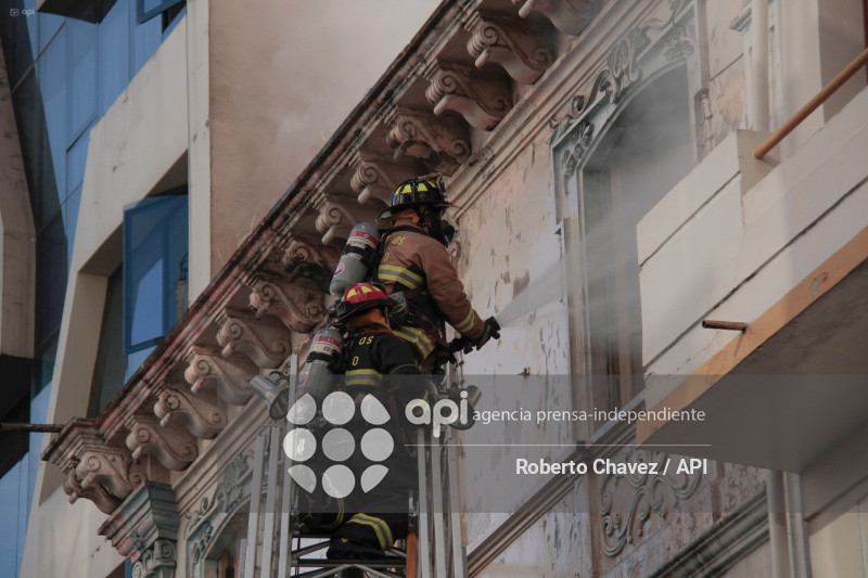INCENDIO CASA PATRIMONIAL AMBATO
