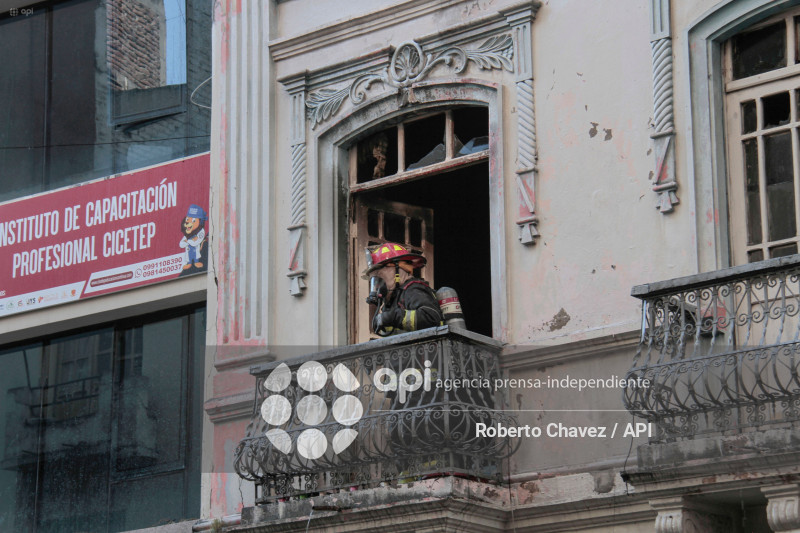 INCENDIO CASA PATRIMONIAL AMBATO