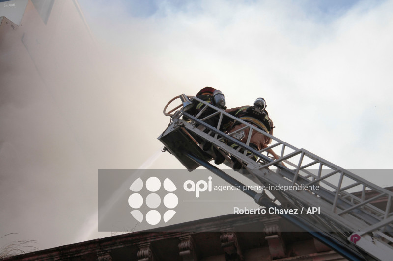 INCENDIO CASA PATRIMONIAL AMBATO