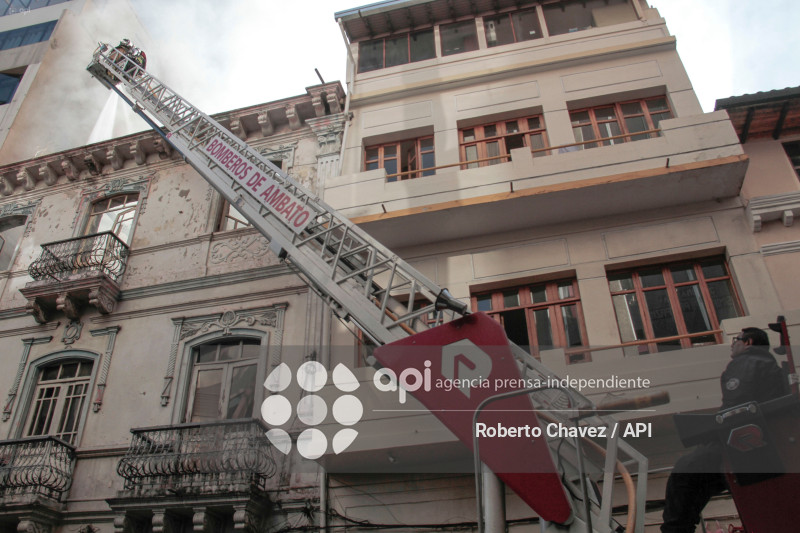 INCENDIO CASA PATRIMONIAL AMBATO