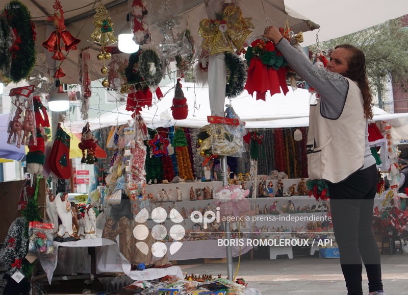 CUENCA-COMERCIO NAVIDEÑO