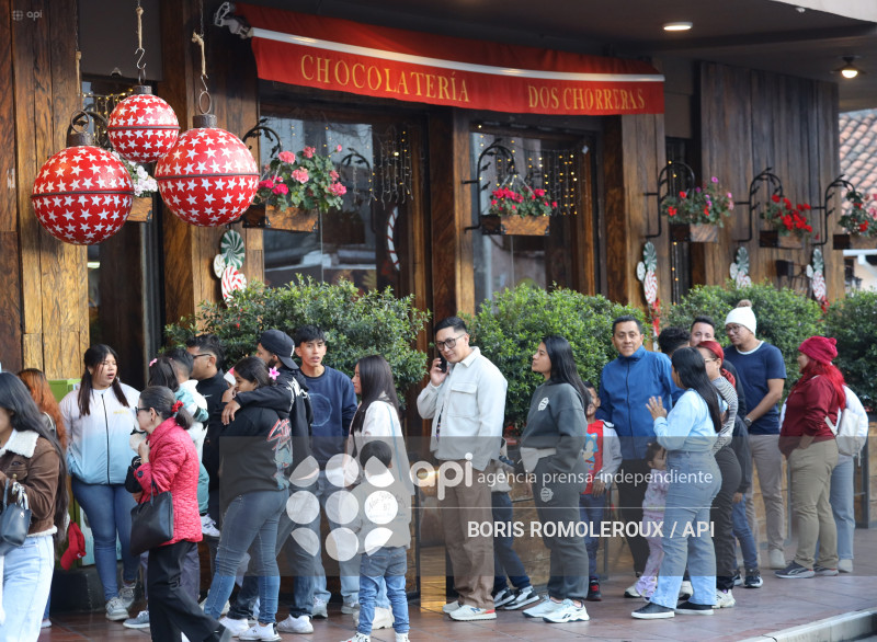 CUENCA-COMERCIO NAVIDEÑO