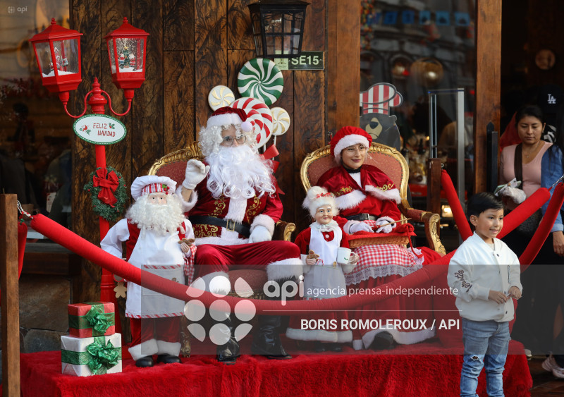 CUENCA-COMERCIO NAVIDEÑO