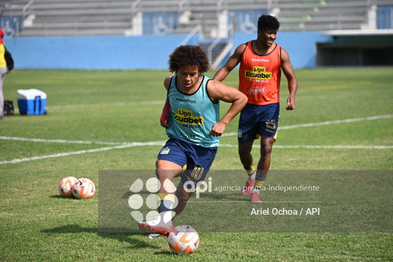 FBL-LIGA ECUABET-DELFIN-AUCAS