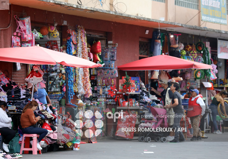 CUENCA-COMERCIO NAVIDEÑO