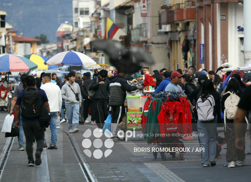 CUENCA-COMERCIO NAVIDEÑO
