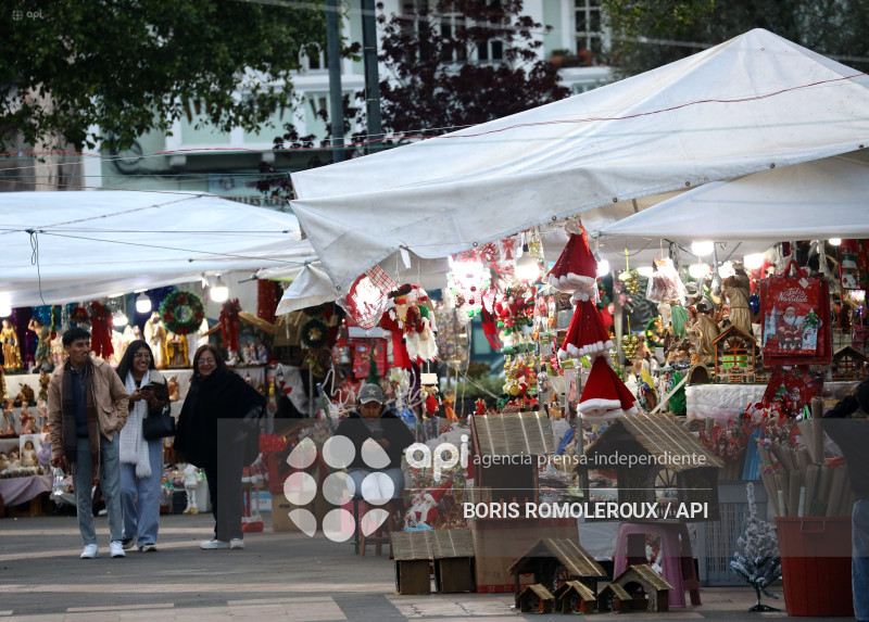 CUENCA-COMERCIO NAVIDEÑO