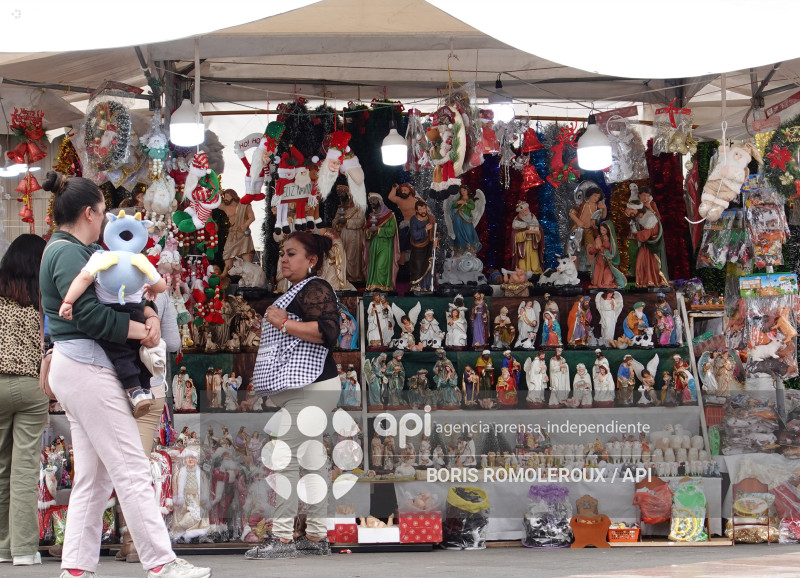CUENCA-COMERCIO NAVIDEÑO