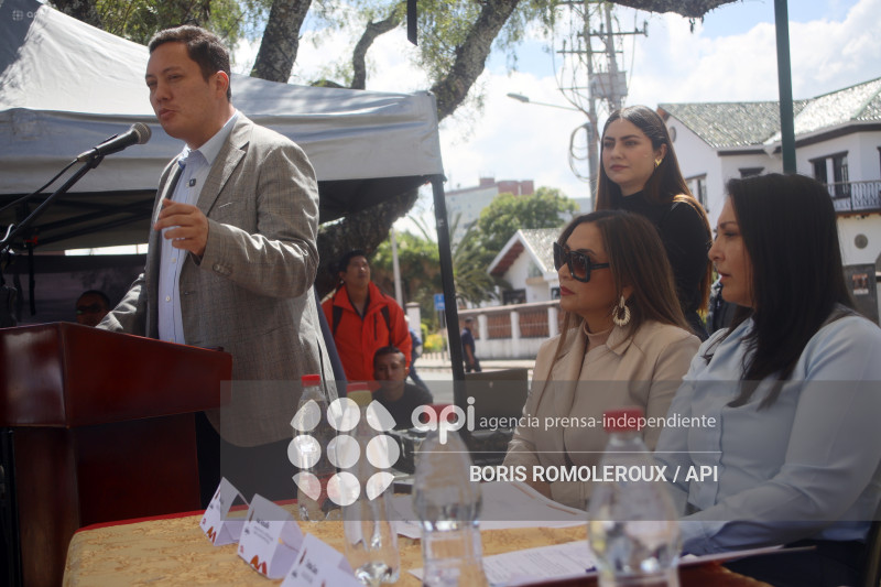 CUENCA-ENTREGA MANTENIMIENTO MONUMENTOS-AV SOLANO