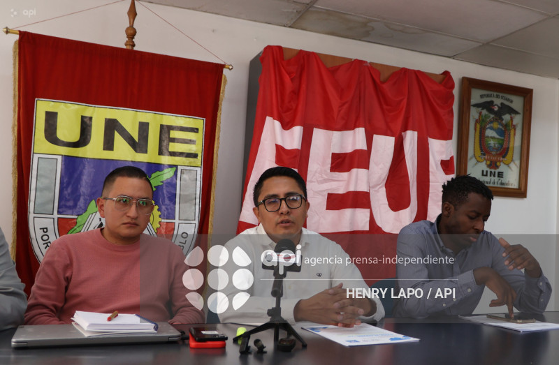 UNE RECORTE PRESUPUESTO EDUCACIÓN