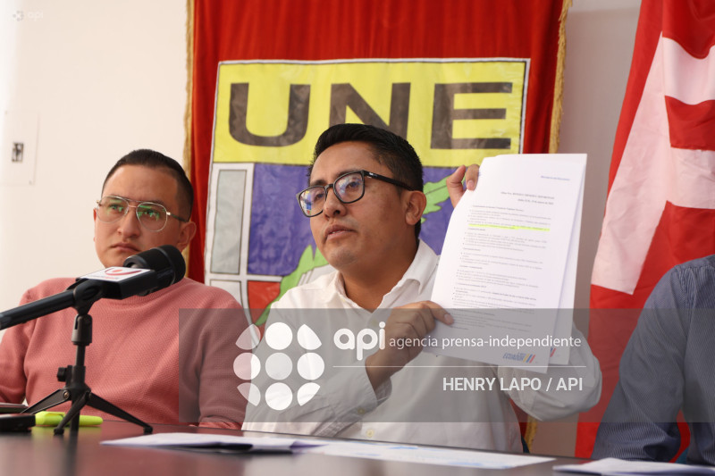 UNE RECORTE PRESUPUESTO EDUCACIÓN