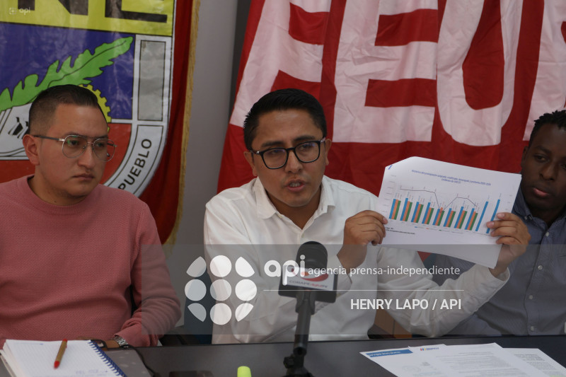 UNE RECORTE PRESUPUESTO EDUCACIÓN