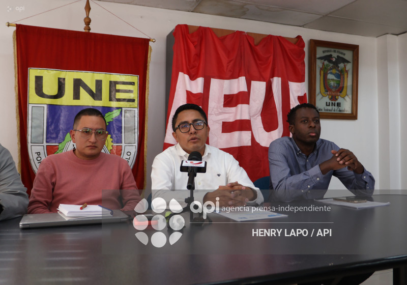 UNE RECORTE PRESUPUESTO EDUCACIÓN