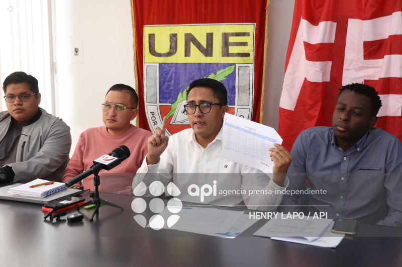 UNE RECORTE PRESUPUESTO EDUCACIÓN