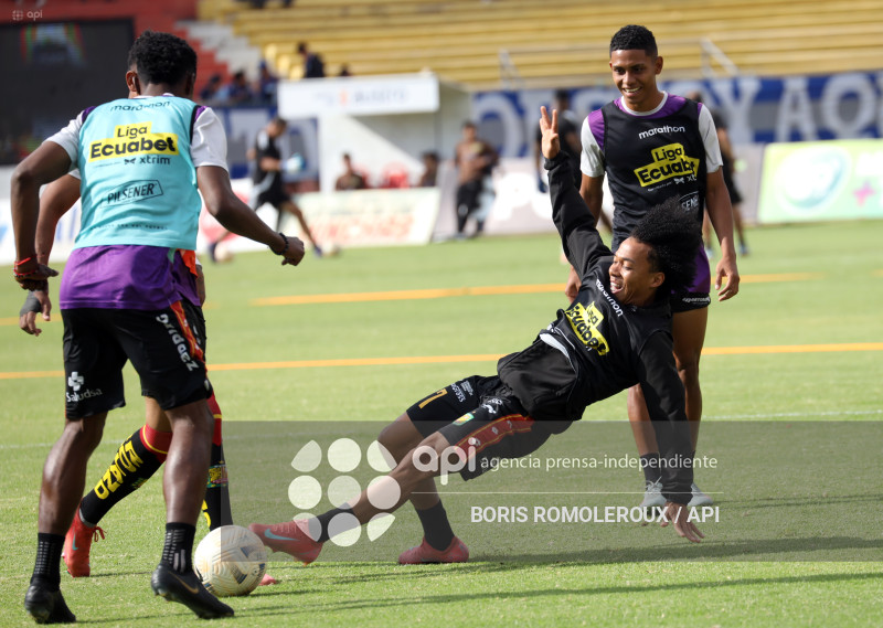 FBL-LIGAPRO-D CUENCA-EMELEC