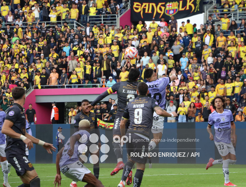 FBL LIGA ECUABET INDEPENDIENTE VALLE VS BARCELONA