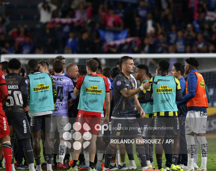 FBL LIGA ECUABET INDEPENDIENTE VALLE VS BARCELONA