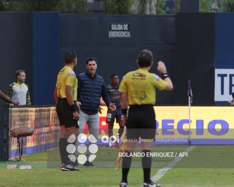 FBL LIGA ECUABET INDEPENDIENTE VALLE VS BARCELONA