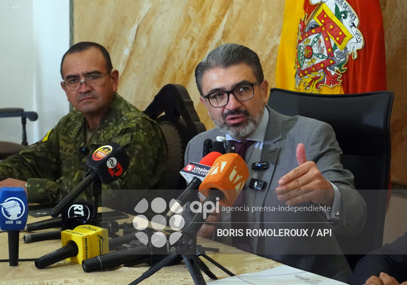 CUENCA-GOBERNADOR XAVIER BERMUDEZ-MINERIA