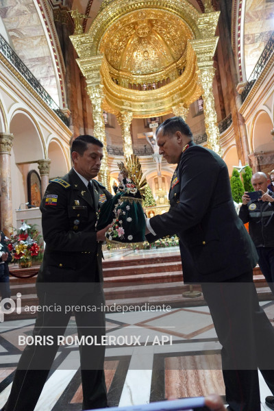 CUENCA-CAMBIO DE PADRINOS-NIÑO VIAJERO