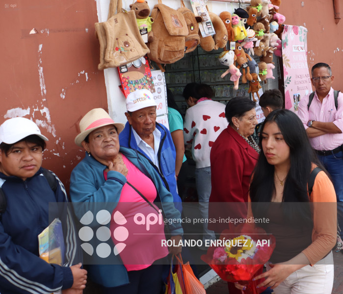 COMPRAS NAVIDENAS QUITO