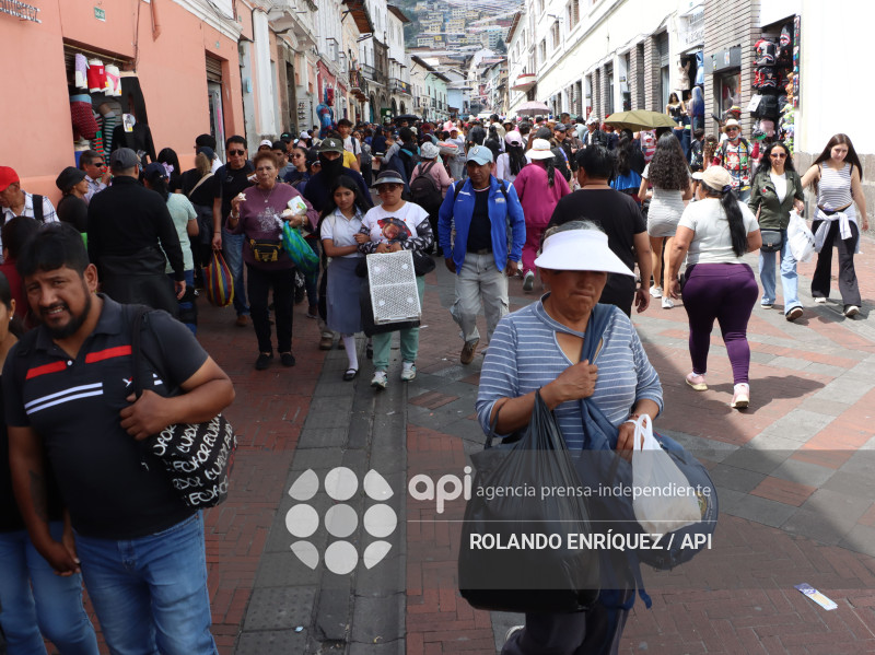 COMPRAS NAVIDENAS QUITO