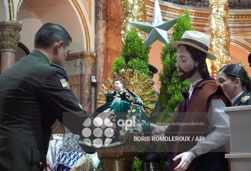 CUENCA-CAMBIO DE PADRINOS-NIÑO VIAJERO
