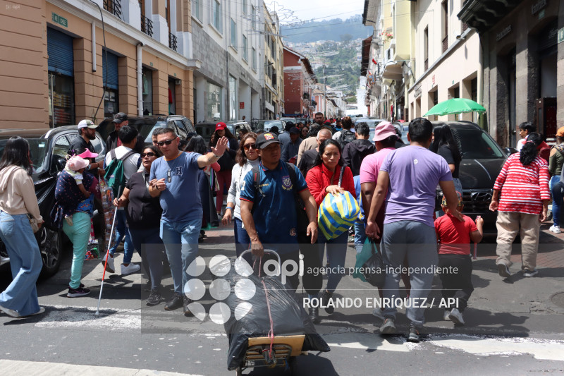 COMPRAS NAVIDENAS QUITO