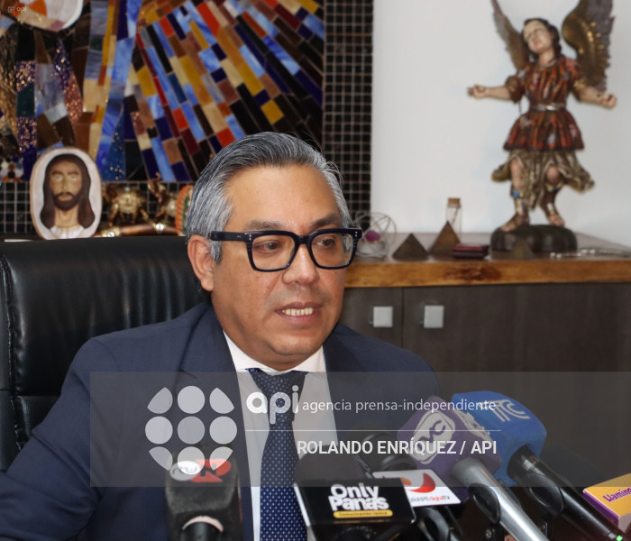 ABOGADO PAUL OCANA CASO MALVINAS