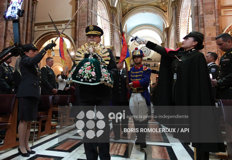 CUENCA-CAMBIO DE PADRINOS-NIÑO VIAJERO
