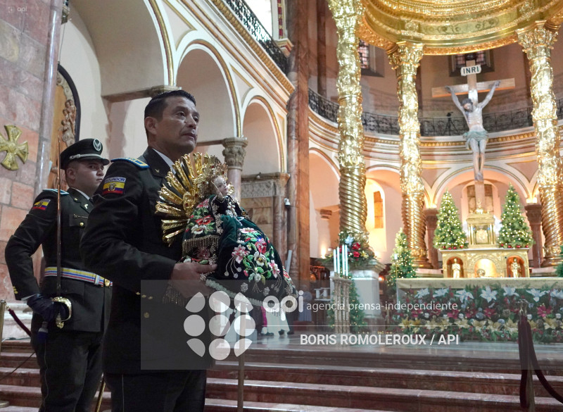 CUENCA-CAMBIO DE PADRINOS-NIÑO VIAJERO