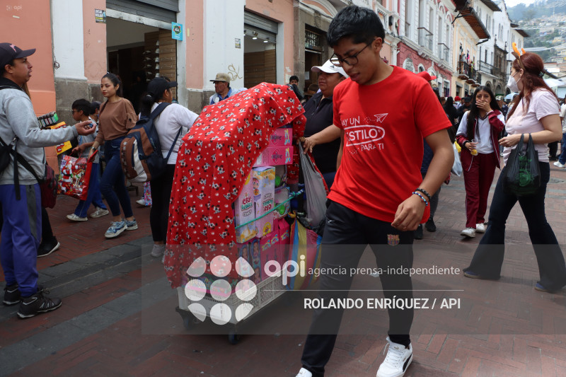 COMPRAS NAVIDENAS QUITO