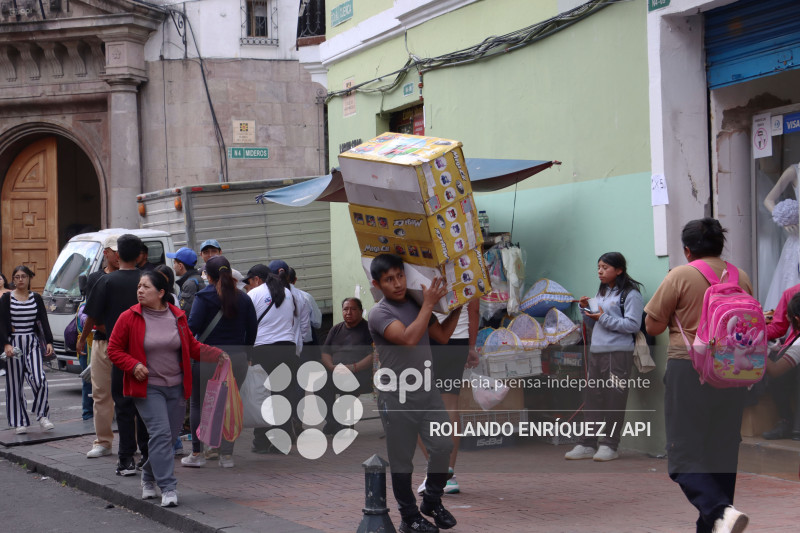 COMPRAS NAVIDENAS QUITO
