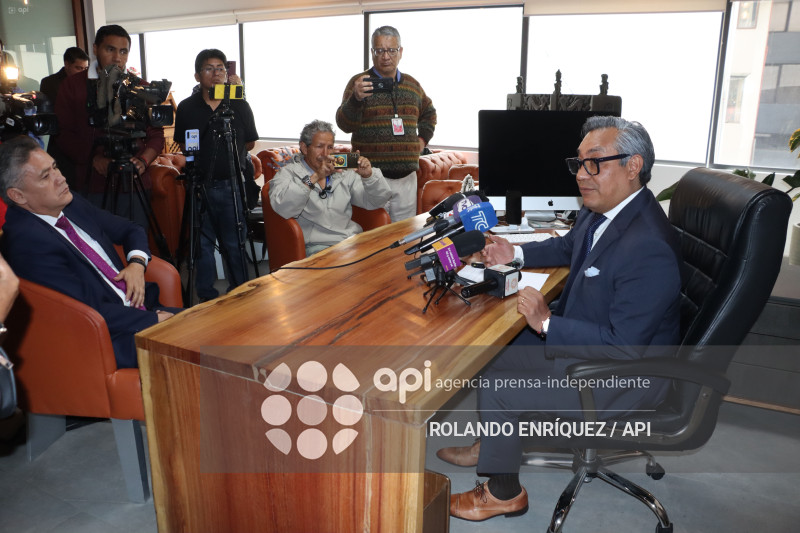 ABOGADO PAUL OCANA CASO MALVINAS