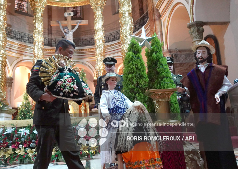 CUENCA-CAMBIO DE PADRINOS-NIÑO VIAJERO