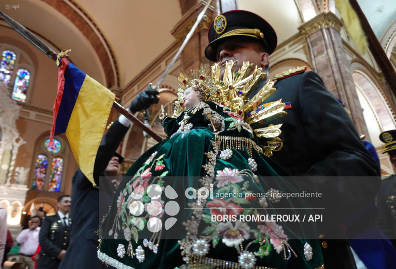CUENCA-CAMBIO DE PADRINOS-NIÑO VIAJERO
