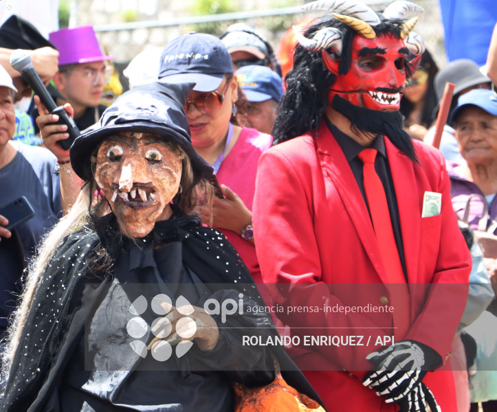 DESFILE FIESTAS DE INOCENTES