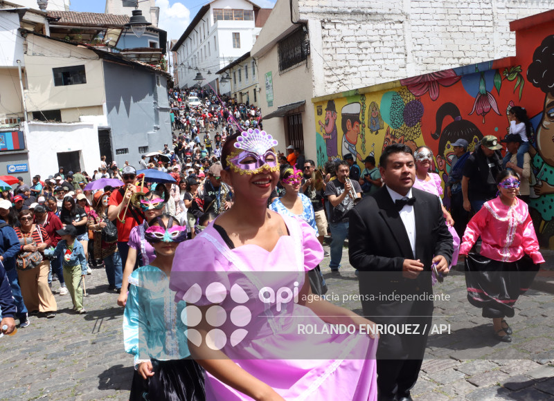 DESFILE FIESTAS DE INOCENTES