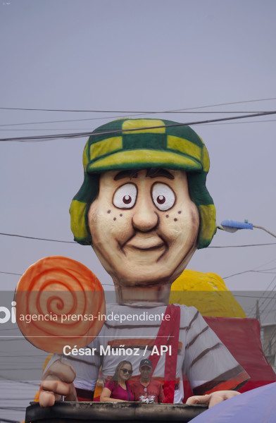 GYE-MONIGOTES GIGANTES