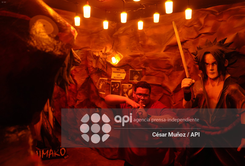 GYE-MONIGOTES GIGANTES