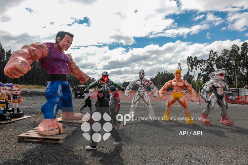 CUE-NUEVA OLA DE MONIGOTES